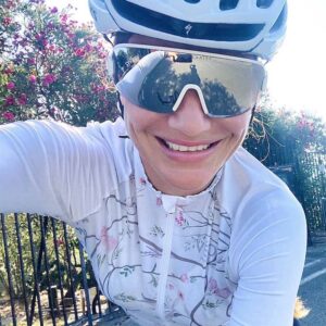 Women’s Ultralight Summer Long Sleeve Jersey | VÉLO